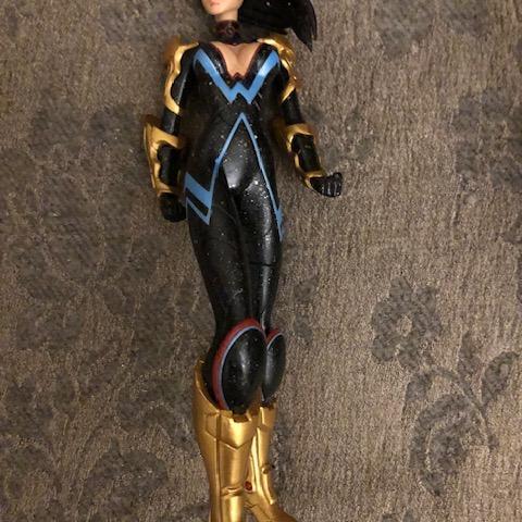 troc de  Figurine 21,5cm, sur mytroc