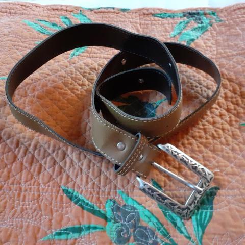 troc de  ceinture beige camel edelweiss, sur mytroc