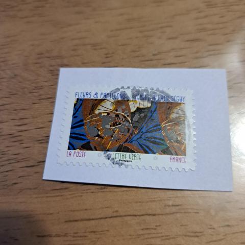 troc de  RESERVE Timbre oblitéré pour collection, sur mytroc