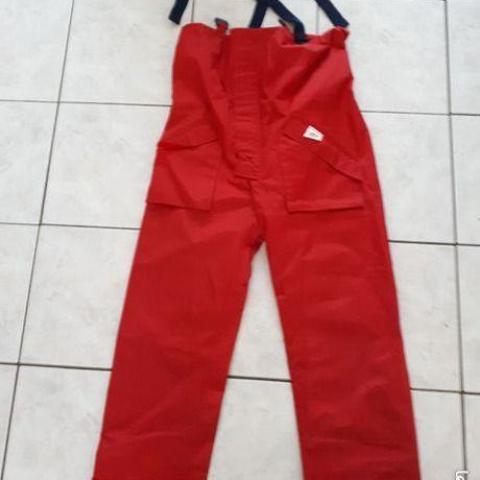 troc de  Pantalon vêtement de mer Cap Horn taille 3, sur mytroc