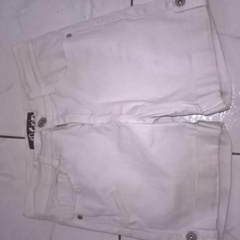 troc de  short blanc en jean taille 38, sur mytroc