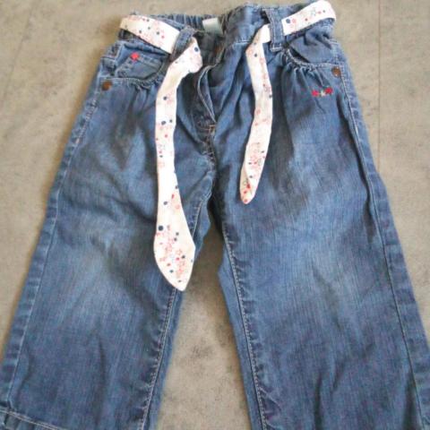 troc de  pantalon jeans 1 an  avec ceinture, sur mytroc