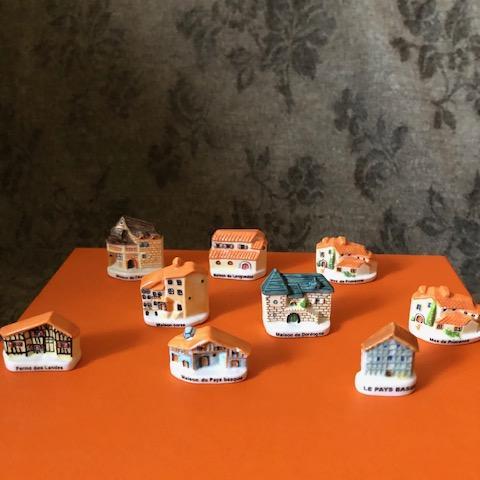 troc de  (réservé) Lot de 9 fèves régions, sur mytroc