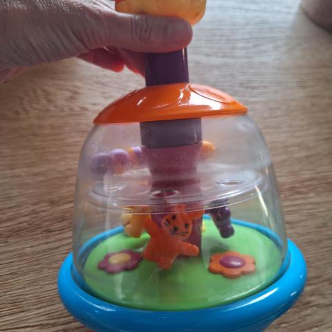 troc de  Toupie push and down avec boules et lapin, sur mytroc