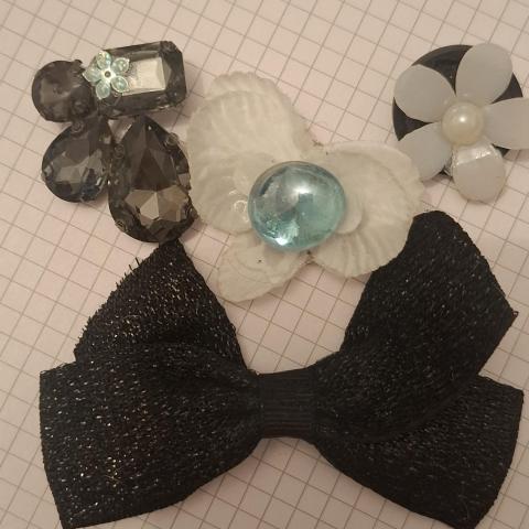 troc de  Lot 4 broches, sur mytroc