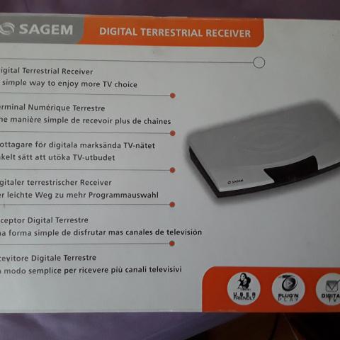 troc de  Ancien décodeur TNT Sagem ITD62S, sur mytroc