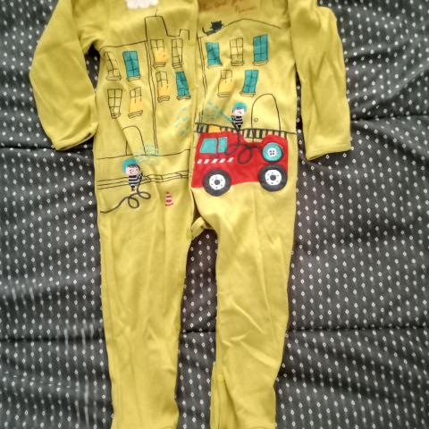 troc de  Pyjama DPAM pompier 36 mois, sur mytroc
