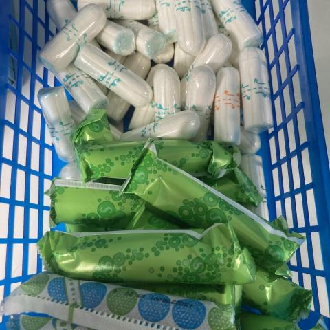 troc de  Gros lot de tampons hygiéniques, sur mytroc