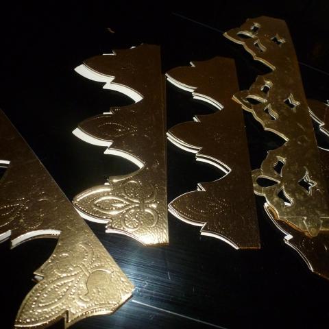 troc de  5 couronnes des rois neuves envoi compris, sur mytroc