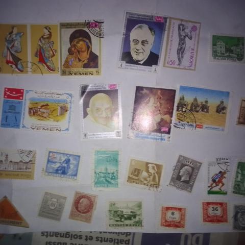 troc de  lot timbres etrangers, sur mytroc