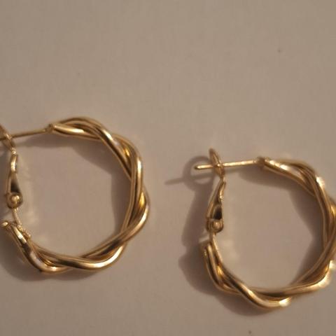 troc de  Boucles d'oreilles, sur mytroc