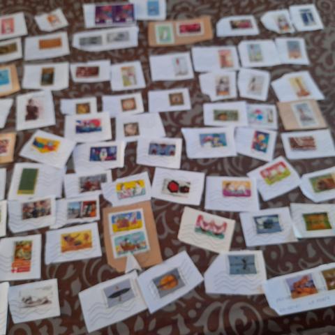 troc de  Lot de 95 timbres réservé ventura, sur mytroc