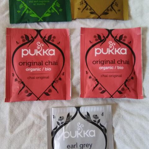 troc de  RESERVE et envoyé lot 5 sachets, thé, NEUF, sur mytroc