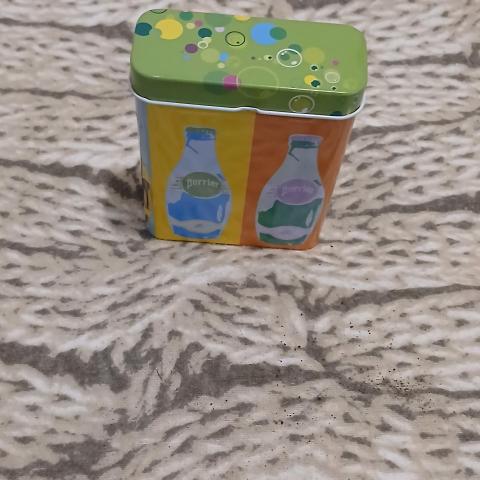 troc de  Reserver Celestine 87 Boîte En Fer, sur mytroc