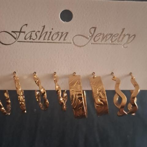troc de  Reserve lot boucles d oreilles, sur mytroc