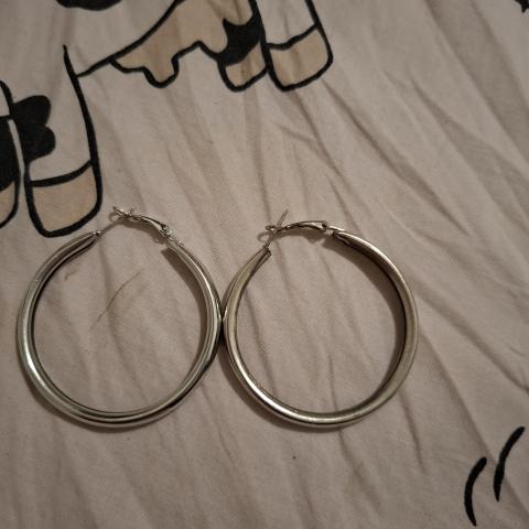 troc de  Boucles d'oreilles, sur mytroc