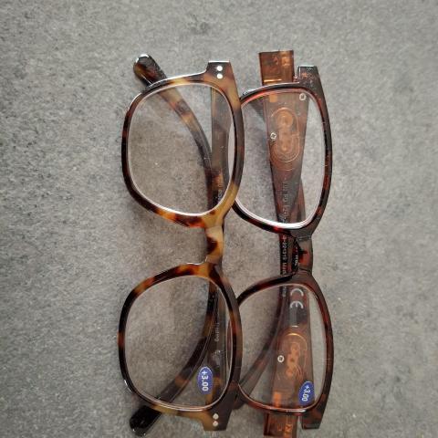 troc de  Lunettes numéro 3, sur mytroc