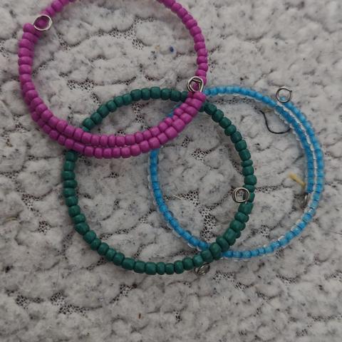 troc de  Lot bracelets qui s'enroulent, sur mytroc