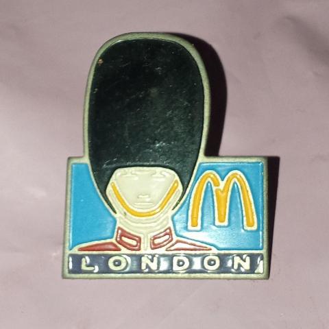 troc de  Pin's mc Donald's réserver mmmanga, sur mytroc