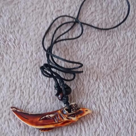 troc de  Reserver. Collier Ras Le Cou  Femme, sur mytroc