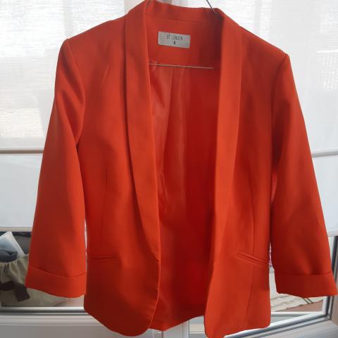 troc de  [Réservé] Veste blazer rouge clair/orange taille S, sur mytroc
