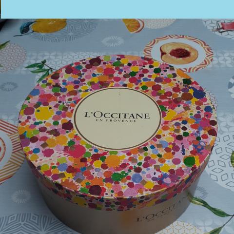 troc de  je donne des boites  vides, sur mytroc