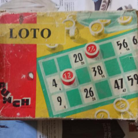 troc de  ancien jeu loto complet vintage emballage abîmé idem ,couvercle, sur mytroc