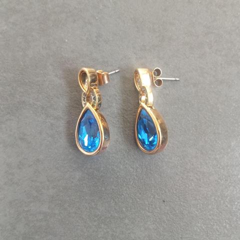 troc de  Boucles d'oreilles Swarovski, sur mytroc