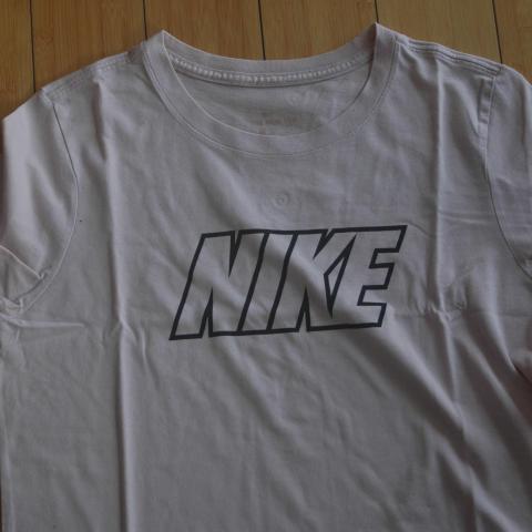 troc de  Tee shirt mixte NIKE, sur mytroc