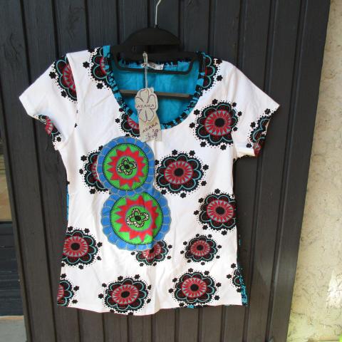troc de  tee shirt neuf avec étiquettes T38, sur mytroc