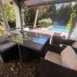 troc de troc table de jardin 6 sièges et trois poufs image 1