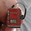 troc de troc n ' 14 reserver gigi un pins ' sony ' image 0