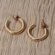 troc de troc reserver troqueuse une paire de boucle d oreille image 0