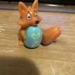 troc de troc réservé jouet kinder renard avec o un de pâques image 0