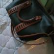 troc de troc sac a main très bon etat petite poche interieur  noir et marron image 2