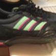 troc de troc baskets adidas..nubuk noir.bon etat.. image 0