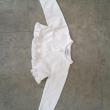 troc de troc petit gilet blanc court 6 mois  marque vert baudet image 1