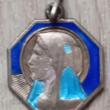 troc de troc une médaille pendentif religieuses " sainte marie " image 1