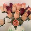 troc de troc lot 47 roses artificielles en bois image 1
