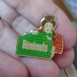 troc de troc reserver. pins ' benenuts ' image 0