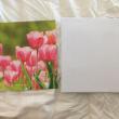 troc de troc carte carrée tulipes coloris rose & son enveloppe blanche image 1