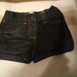 troc de troc short  jeans  marque kitchoum 1 mois comme neuf image 1