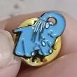 troc de troc reserver troqueuse un pins ' image 0