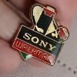 troc de troc reserver. un pins 'sony ' image 0