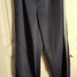 troc de troc pantalon de sport bleu marine et gris image 0