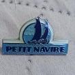 troc de troc reserver troqueuse  un pins ' petit navire ' image 0