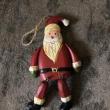 troc de troc (réservé) petit père noël (15cm approx.) de bois à suspendre image 0