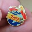 troc de troc reserver  pins ' twik ' image 0