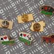 troc de troc reserver lots de pins ' jeux " image 1