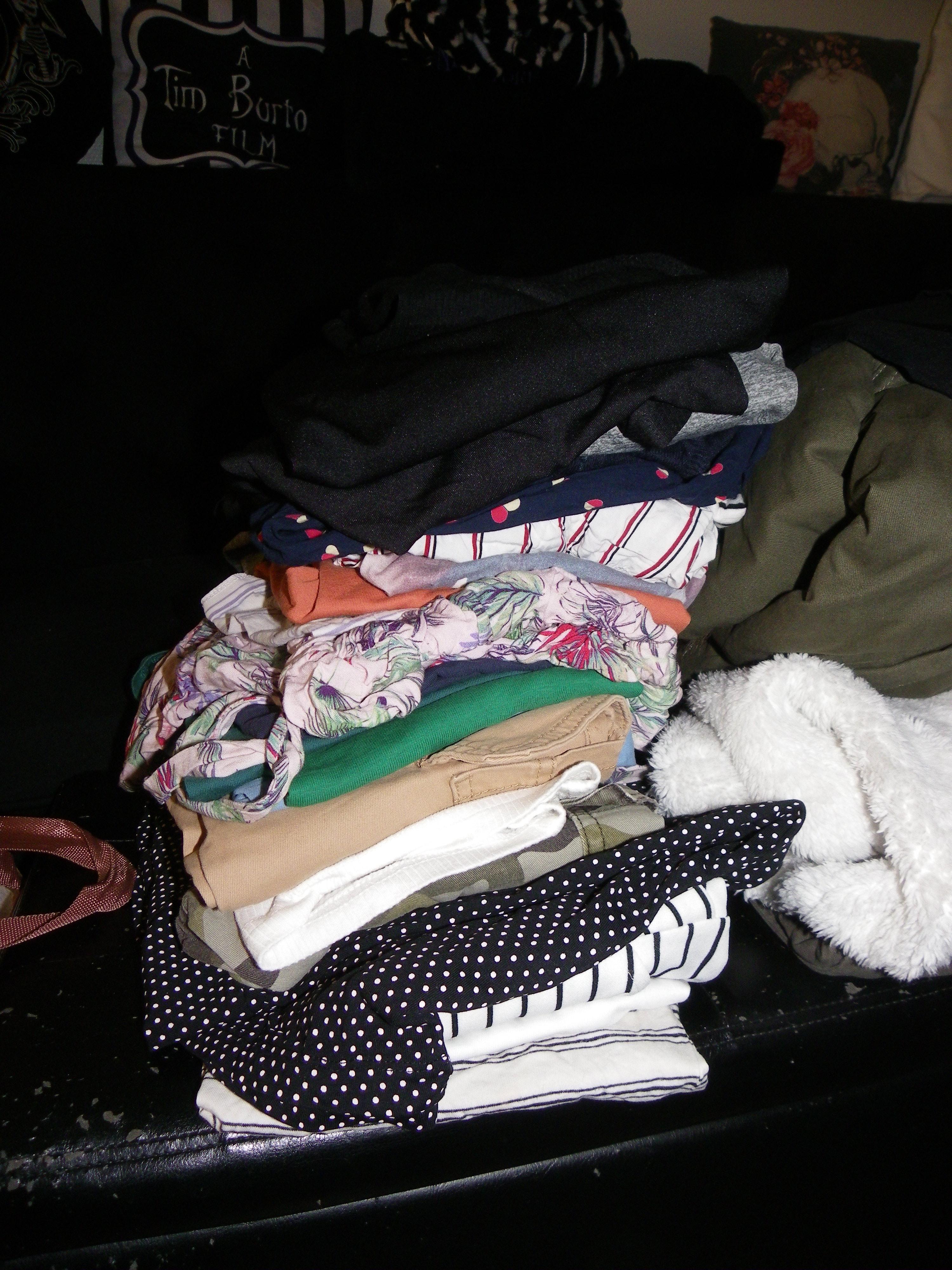 troc de troc gros lot de 45 vêtements femme image 1